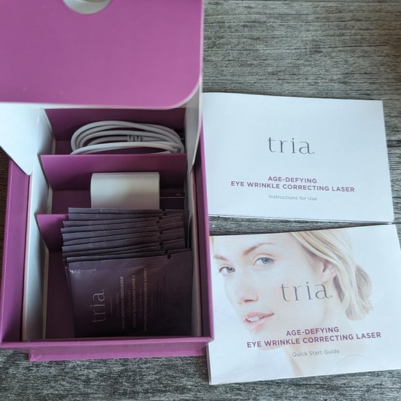 TRIA Beauty Age-Defying Eye Wrinkle Correcting Laser - Picture 6 of 6